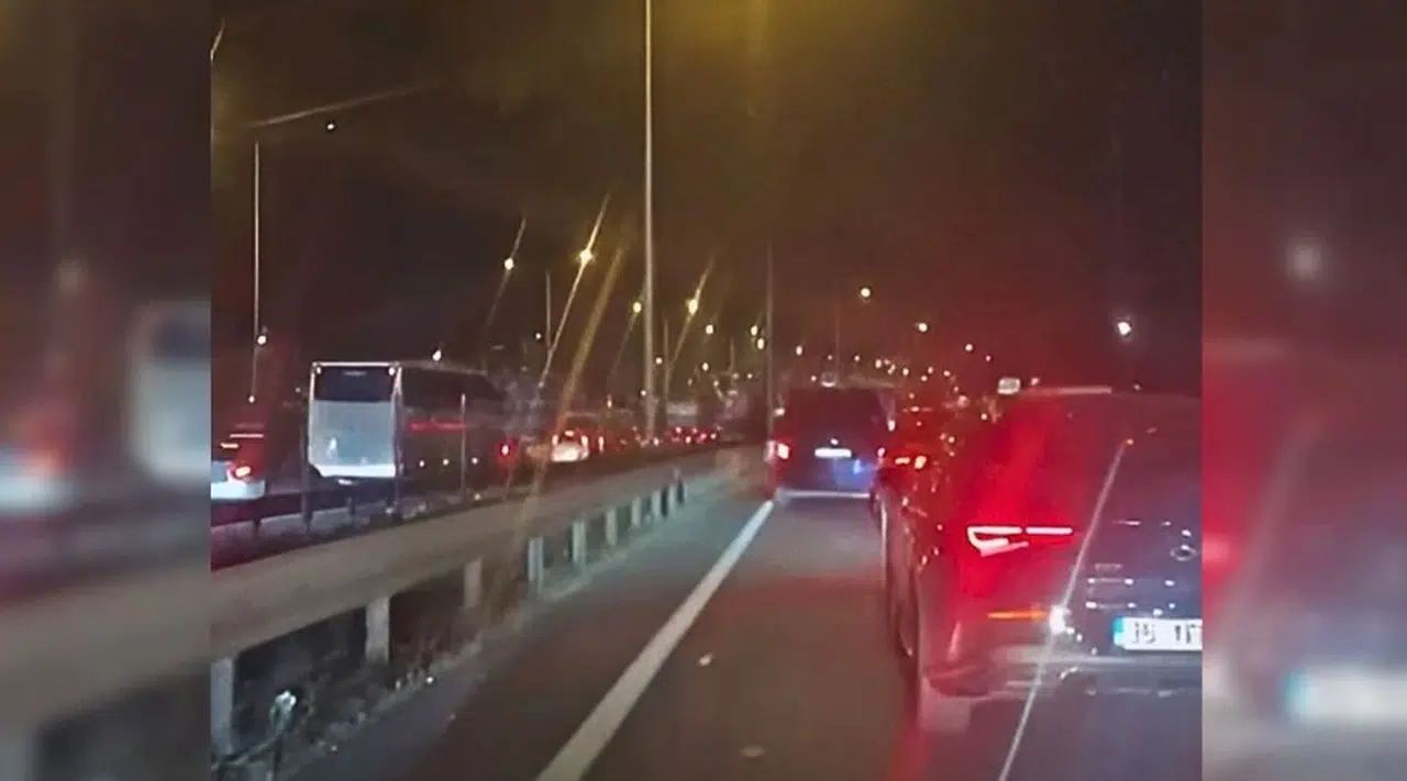 İzmir Çiğli'de Trafik Çilesi: Vatandaşlar Tepkili