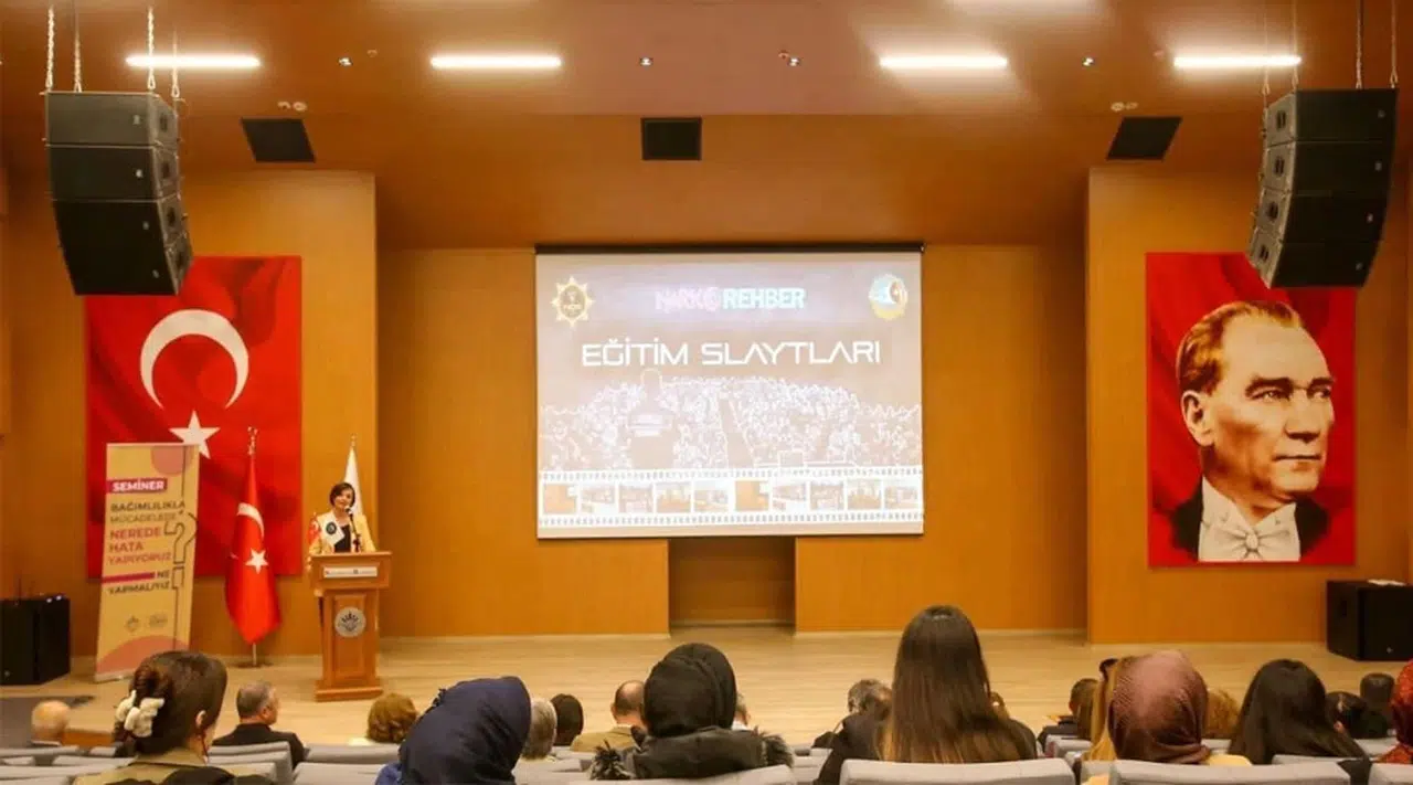 Karabağlar Belediyesi'nden Bağımlılıkla Mücadelede Önemli Adım