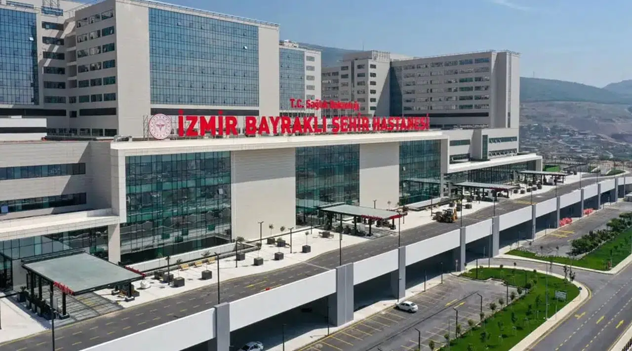 İzmir Şehir Hastanesi’nde Sorunlar Büyüyor