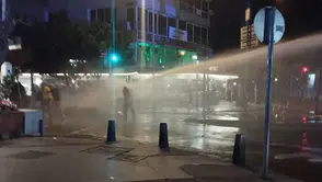 İzmir sokaklarında İmamoğlu protestosu