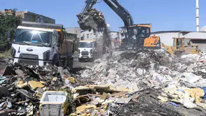 Buca Seyhan’da 1100 Ton Kaçak Atık Temizlendi