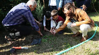 Minik Eller Geleceğe Nefes Oluyor