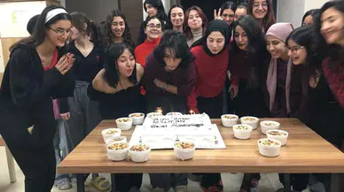 İzmir Büyükşehir Belediyesi’nden Öğrencilere Yılbaşı Sürprizi