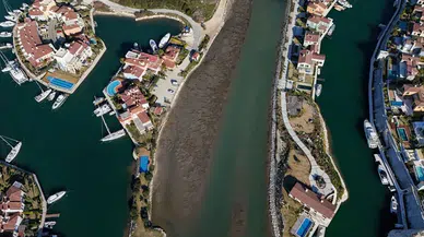 Çeşme’de Deniz 300 Metre Çekildi