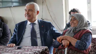 Başkan Türkmen Sahada: Mahalle Mahalle Sorunları Dinliyor