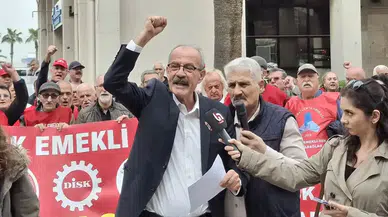 İzmir’de Emeklilerden Bayram İkramiyesi Tepkisi