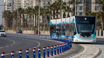 Karşıyaka ve Çiğli Tramvaylarında Renkli Hat Dönemi