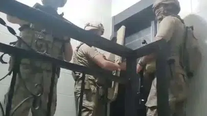 İzmir’de FETÖ Operasyonu