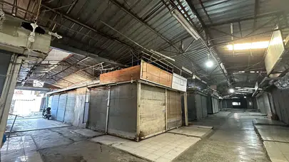 İzmir'in Tarihi Arap Han'ı Sessizliğe Büründü