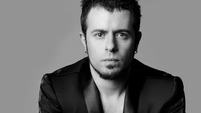 Emre Aydın İzmir’de Sahne Alacak