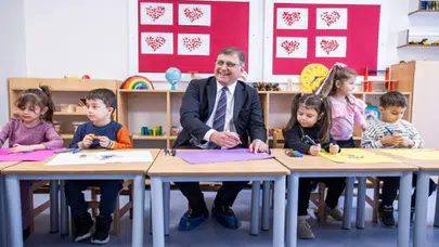 Başkan Tugay, 20. Çocuk Etkinlik Merkezini Açtı