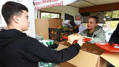 Efes Selçuk’ta Çocuklara Gıda Desteği