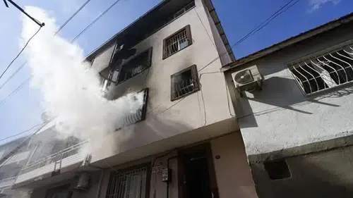 İzmir Buca’da Apartman Yangını