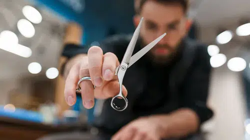 İzmir’de Berberler Bayram Öncesi Pazar Günü Açık Olacak!