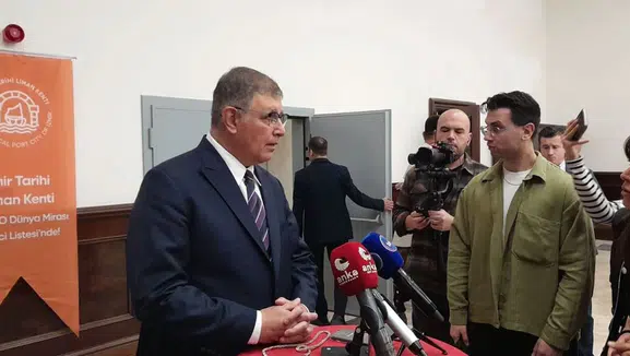 Başkan Tugay'dan İnciraltı Açıklaması