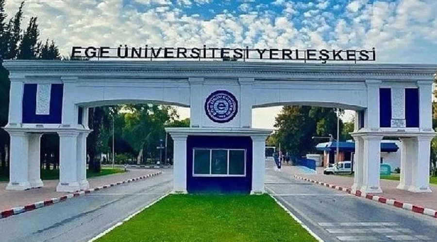 Ege Üniversitesi’nde Cuma Namazı Düzenlemesi