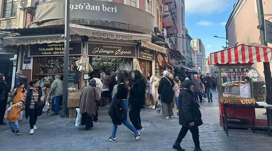 Kemeraltı’nda Bir Efsane: 99 Yıllık Kahve Hikayesi