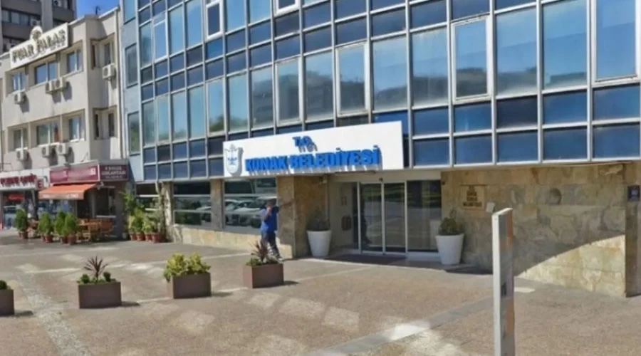 İzmir’de Maaş Krizi Derinleşiyor