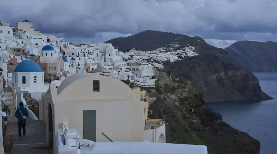 İzmir’den Santorini Uyarısı