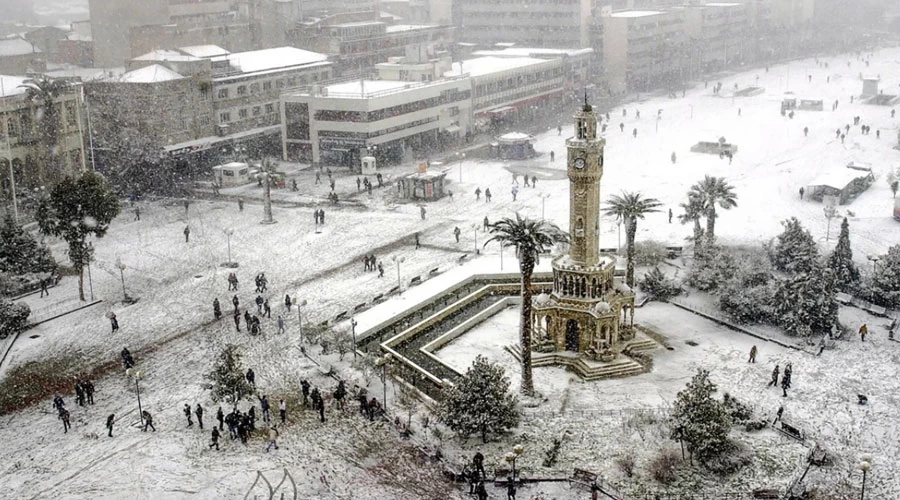 İzmir’e Kış Geri Dönüyor