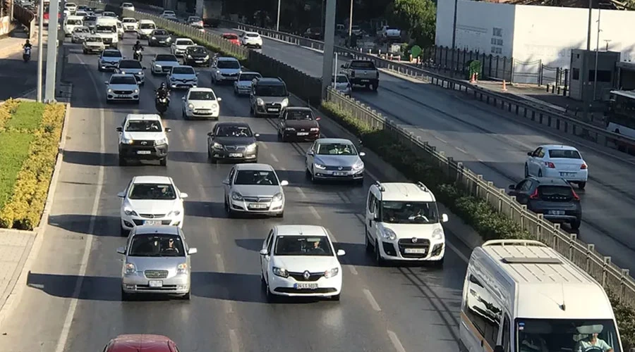 İzmir’de Trafik Denetimleri Yoğunlaştı