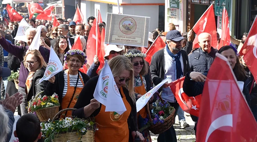 İzmir’de Baharın Habercisi Festival