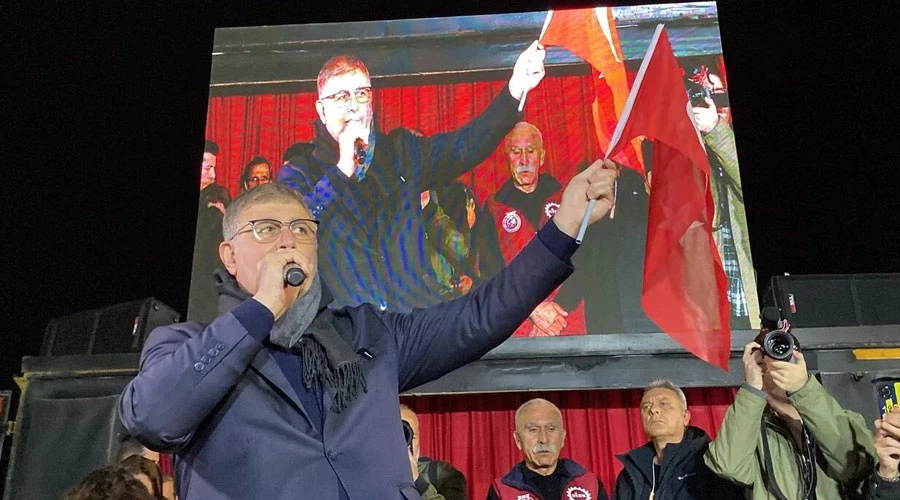 Başkan Tugay’dan Gençlere Mitingde Çağrı