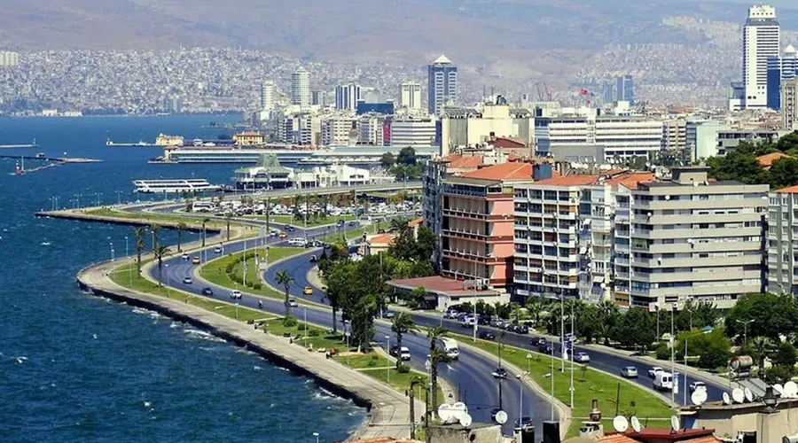 İzmir’de 313 Bin Konut Risk Altında